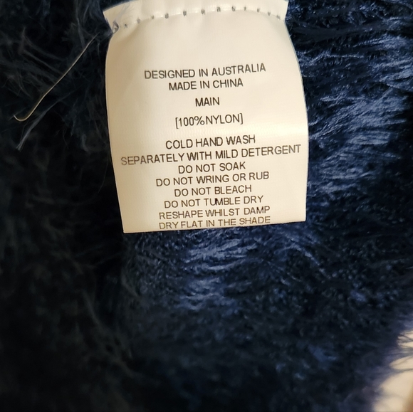 Dress - Picture 4 of 4